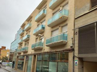 Building in Centre. Edificio en venta con 18 apartamentos alquilados. buena rentabil