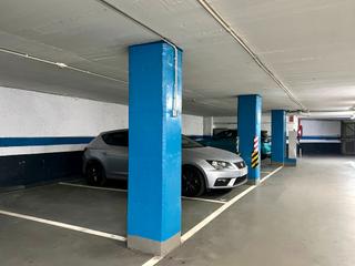 Rent Car parking in Centre. Places de parquing a 50 metres plaça prim