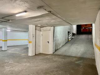Aparcament cotxe a Centre