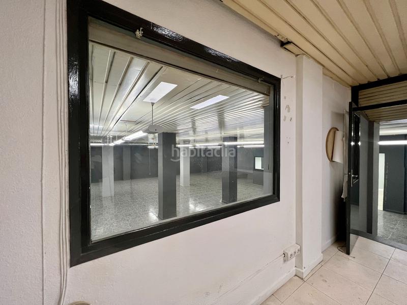 Foto b2ffd378-7763-46af-9cc6-2014847a78bc. Location local commercial dans Mestral Reus