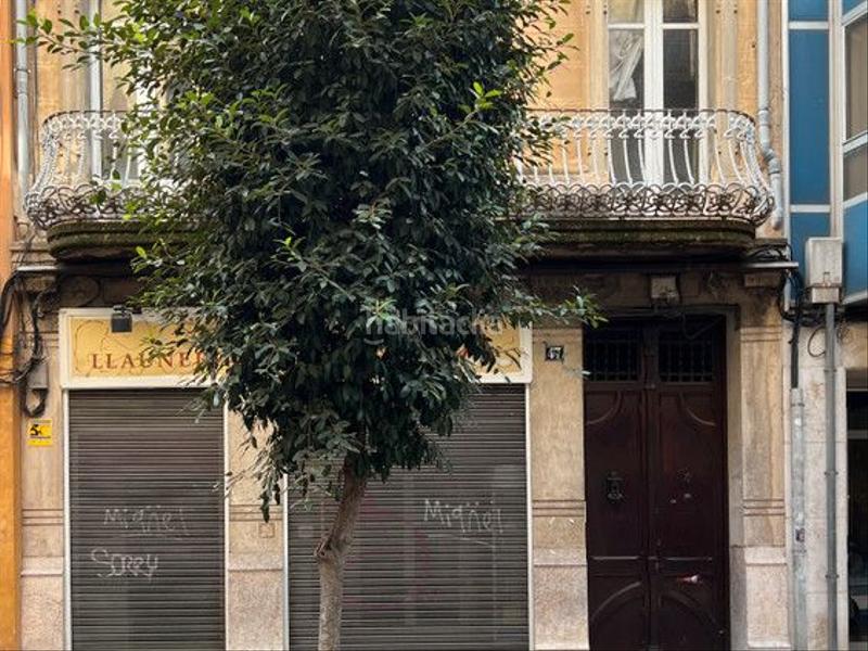 Foto f99b9e11-356b-4f15-9c56-876cdadf97a4. Casa in Centre Reus