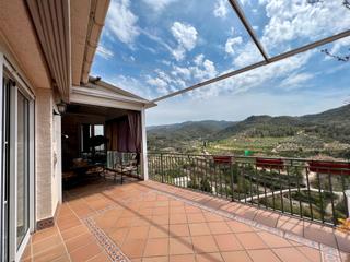 Maison dans Bisbal de Montsant (La). Casa de 5 plantes en bon estat / ideal explotaci vacacional