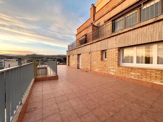 Location Attique à Mestral. Àtic zona parc de sant jordi amb parquing