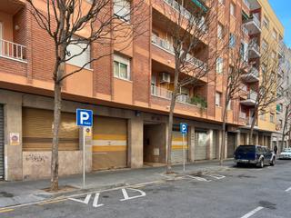 Local commercial à Ponent. Local de 98 m2 en calle argentera