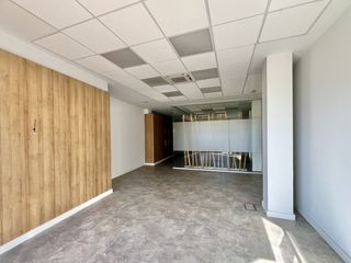Lloguer Local Comercial a Llevant. Local de 110m2 con situación muy estratégica