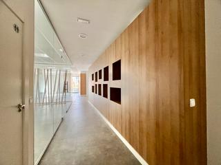 Rent Business premise in Llevant. Local de 110m2 con situación muy estratégica