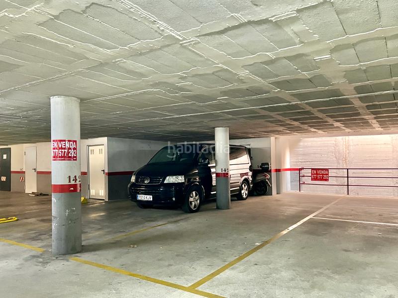 Foto c34296bd-7c41-48a5-8eaf-39b2a406b03a. Autoparkplatz in avinguda de jaume l 38 in Centre Reus