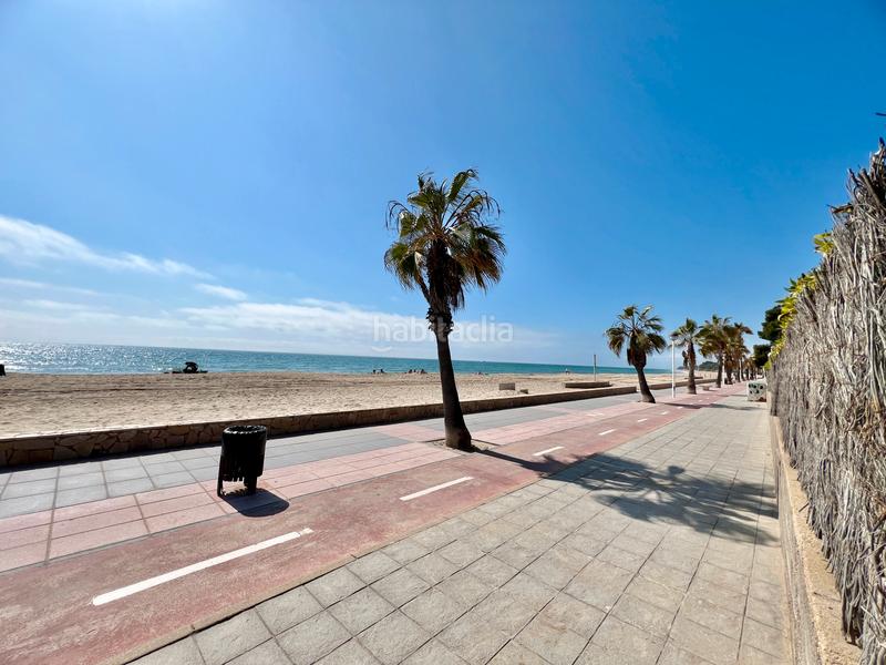 Foto 6debc7c8-7522-44ae-b6c3-d3e194a64740. Casa adossada amb xemeneia aparcament a Vilafortuny Platja Cambrils