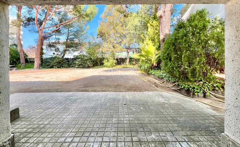 Foto 6edced60-954e-4a4e-adc3-6c5d624e233e. Casa adossada amb xemeneia aparcament a Vilafortuny Platja Cambrils