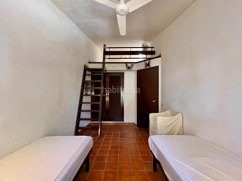 Foto a26c0444-d28b-420e-bec3-9c5312776a52. Casa adossada amb xemeneia aparcament a Vilafortuny Platja Cambrils