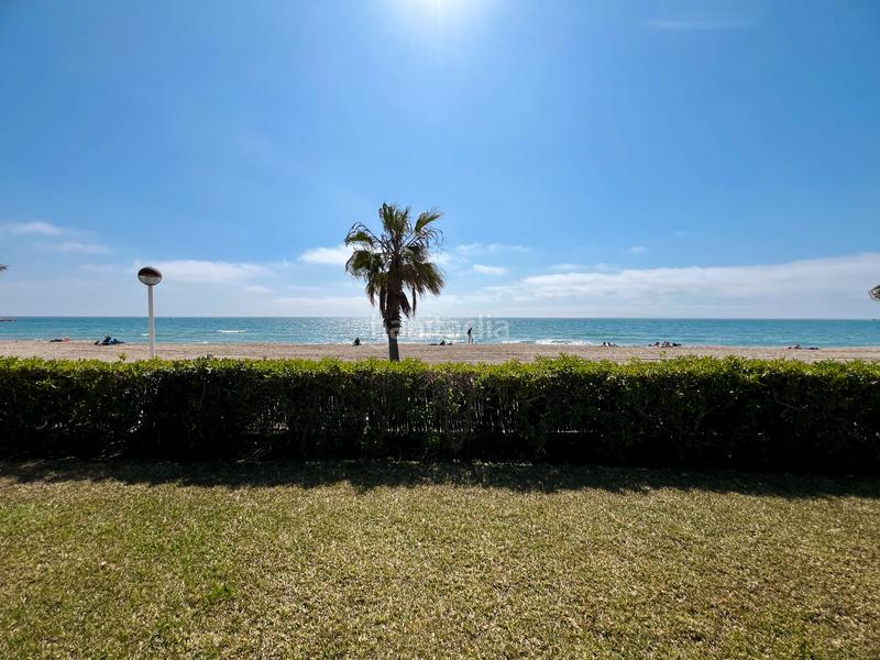 Foto b9a02fae-e5be-42a4-b3d7-ce6fa72cb4b7. Casa adossada amb xemeneia aparcament a Vilafortuny Platja Cambrils