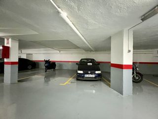 Rent Car parking in Carrer de monsenyor higini anglès 11. Plaza de parquing en calle higini anglès