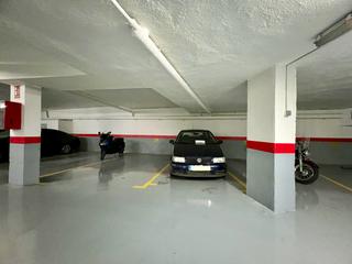 Aparcament cotxe a Carrer de monsenyor higini anglès 6. Plaza de parquing en calle monseñor higini anglès, 11