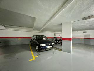 Autoparkplatz in Carrer de monsenyor higini anglès 6. Plaza de parquing en calle monseñor higini anglès, 11