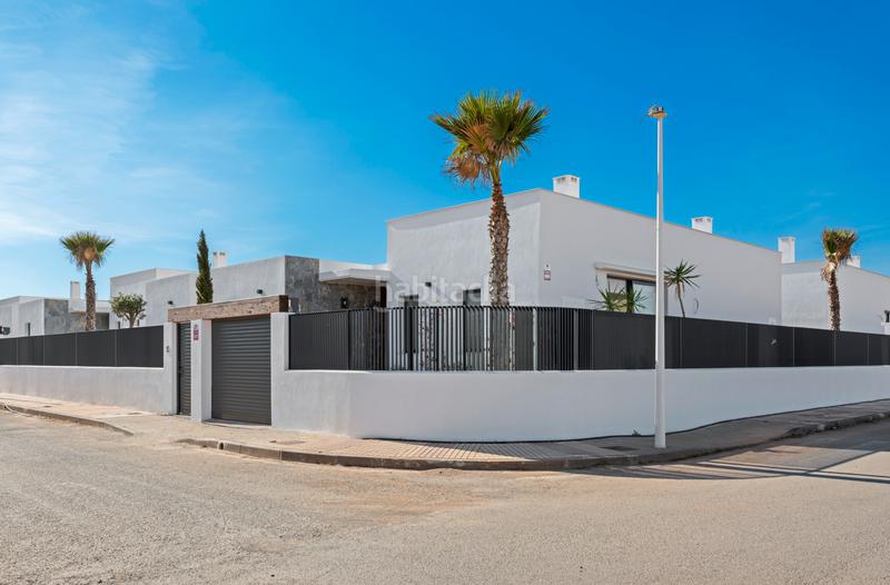 Foto aa516350-27c9-4f0d-b701-762945d5a51a. Chalet con parcheggio piscina in Islas Menores-Mar de Cristal Cartagena