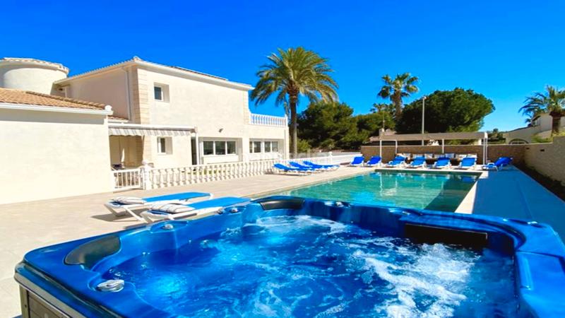 Foto ee28986c-6c37-4cdb-918c-a9e2e33b9490. Chalet in calle mayor 130 in La Zenia Orihuela