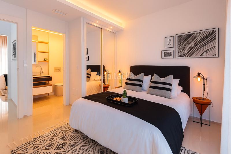 Foto 99aeebeb-d281-4728-a424-f08cf70013af. Chalet dans calle isla de espardell 1 dans Centro Alcázares (Los)