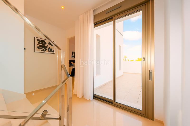 Foto b4faf7bf-d98f-4256-9dc2-c8eb6b2c8ec7. Chalet dans calle isla de espardell 1 dans Centro Alcázares (Los)