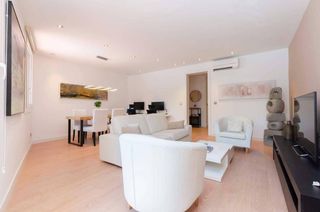 Rent Flat  Carrer de pere martell