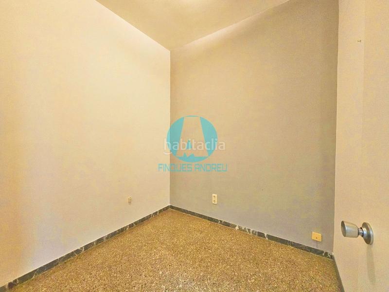 Foto ef609984-34d8-439f-a5e9-6d59603f6401. Miete büro in Centre Mataró