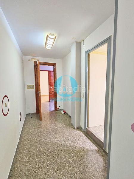 Foto 1d9929c2-5fa5-47ad-bf87-e4fcb238ca96. Alquiler oficina en Centre Mataró