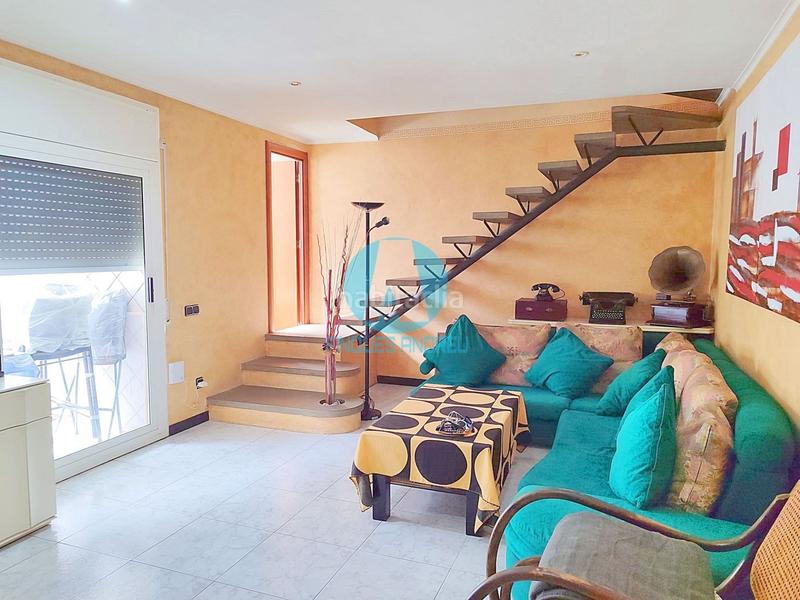 Foto c841c774-fbc0-4ec1-ae66-3405ce2e7838. Piso duplex con terraza peramasmataro en Peramàs Mataró