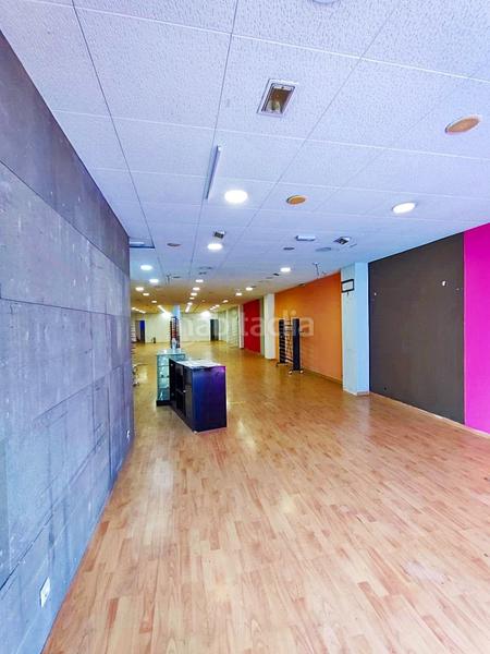 Foto 24f01530-a566-4a59-9ac7-62a2434d160f. Alquiler local comercial  en planta baja espacio versátil y luminoso en Mataró