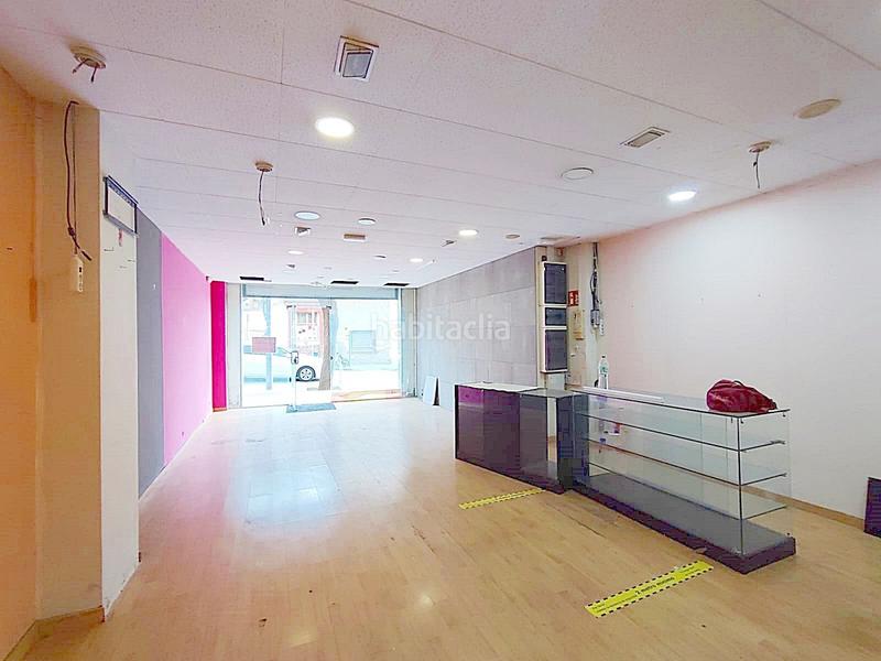Foto c1787ebc-7e93-4a10-a334-431e961f2167. Alquiler local comercial  en planta baja espacio versátil y luminoso en Mataró