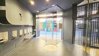 Lloguer Local Comercial a Centre. Espacioso local comercial en la mejor calle comercial del centro