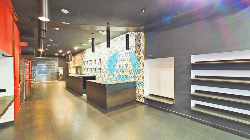 Foto 79de1ffe-3eb9-4377-8d50-4ad3f41db87a. Alquiler local comercial espacioso local comercial en la mejor calle comercial del centro oportunidad única en Mataró