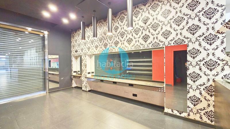 Foto a2f043b8-3153-41ba-8037-63110a193ec7. Alquiler local comercial espacioso local comercial en la mejor calle comercial del centro oportunidad única en Mataró