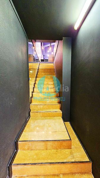 Foto c397e3a6-9387-4871-a669-801a2c0bf841. Alquiler local comercial espacioso local comercial en la mejor calle comercial del centro oportunidad única en Mataró