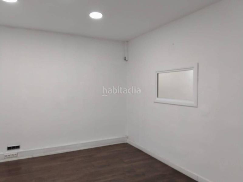 Foto 8710b551-6a27-473f-8499-82335a7e29ee. Location local commercial dans Eixample Mataró