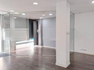 Rent Business premise in Eixample. Local en planta baja