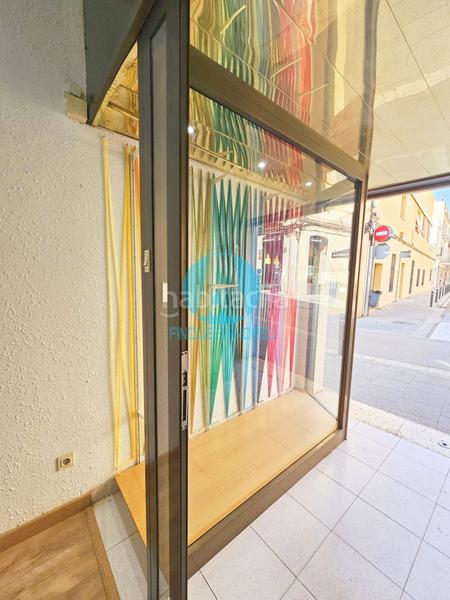 Foto 7d52ff5a-b0a2-4241-b1a5-d3f409e59967. Alquiler local comercial local en alquiler temporal en el centro en Mataró