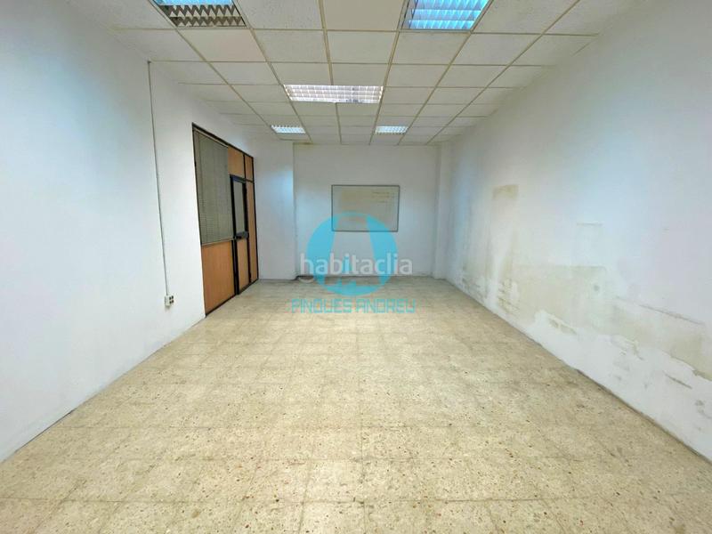 Foto 1d23278e-4123-4681-9c82-99d5fb4c2a29. Rent business premise in Cerdanyola Sud Mataró