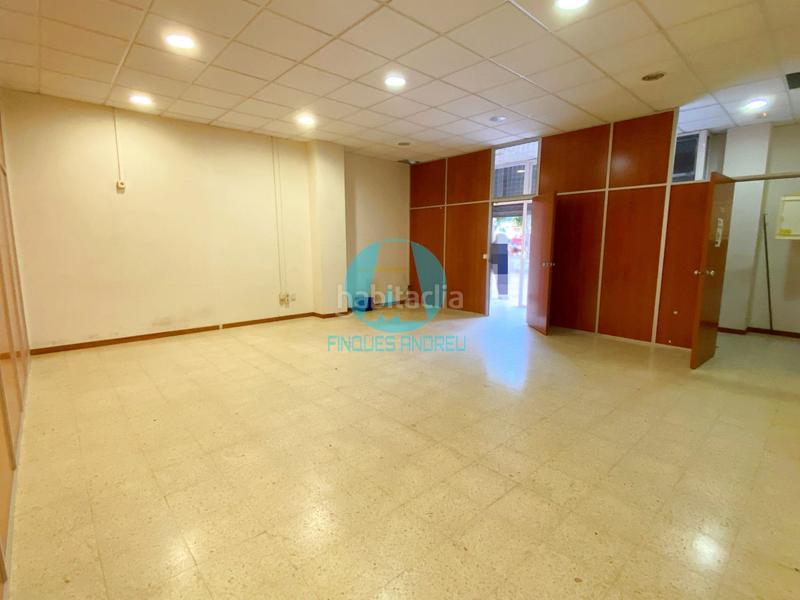 Foto 321eef0e-aae9-413f-ab0e-9d7d3dfeefd7. Rent business premise in Cerdanyola Sud Mataró