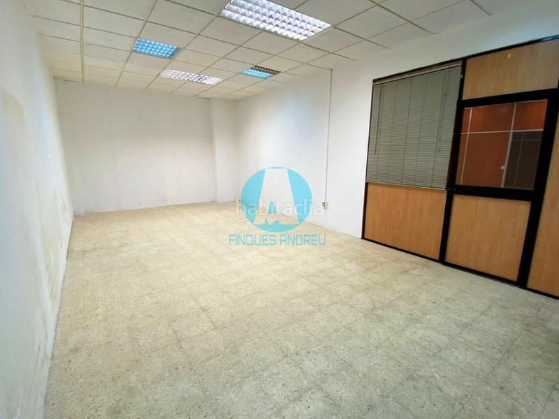 Foto 881c9b78-ff53-44bb-964c-a3bcfd2ad822. Rent business premise in Cerdanyola Sud Mataró