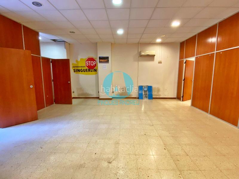 Foto aae8464e-d7a3-4f2c-aa25-c48127a0310e. Rent business premise in Cerdanyola Sud Mataró