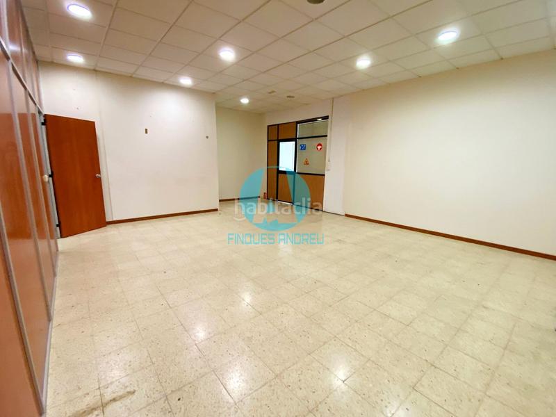 Foto bc32b59a-0358-4b5f-96c2-cdd9335abb57. Rent business premise in Cerdanyola Sud Mataró