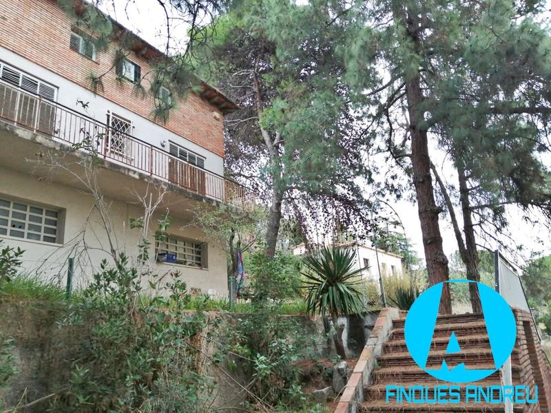 Foto 730e900d-2d70-4d02-aa05-4abff8d5067f. Casa  señorial con terreno y piscina en Lliçà d´Amunt
