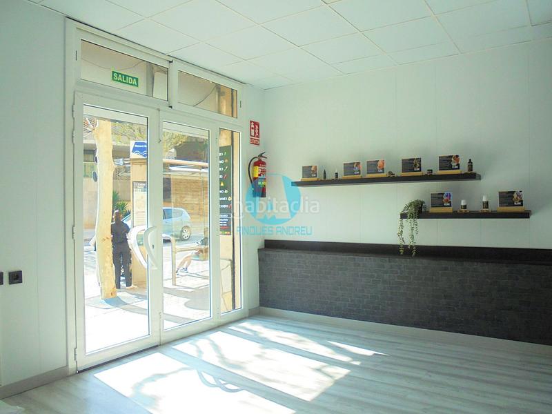Foto d6c18e46-b701-4550-9c08-e359f7c4ba63. Local comercial a Peramàs Mataró