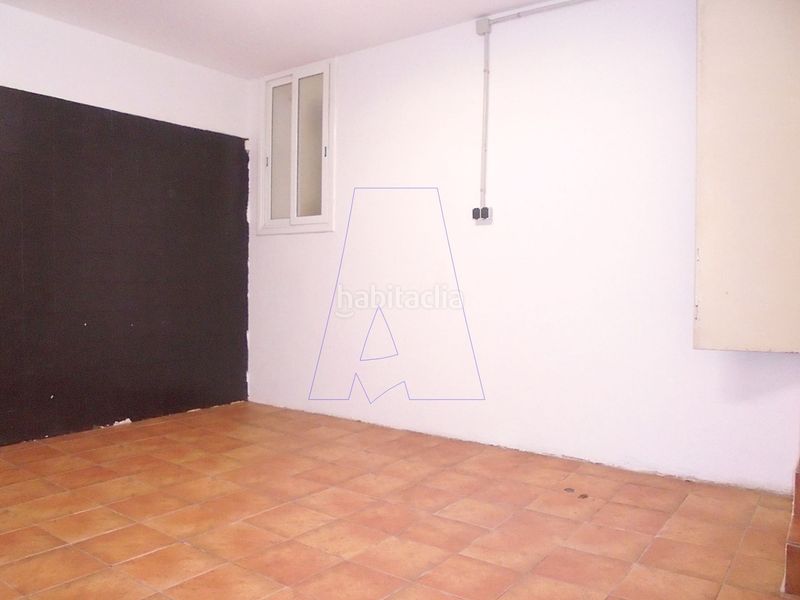 Foto f78f6081-3c34-456e-8b16-9603958f7ff5. Local comercial a Peramàs Mataró