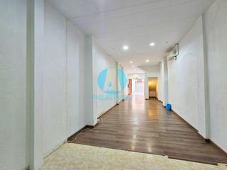 Alquiler Local Comercial en Centre. Local diáfano en planta baja  zona la riera