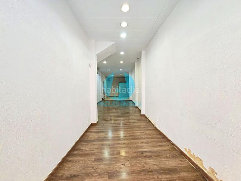 Foto 8ed3f355-3dc4-4637-82aa-f356940f6f01. Alquiler local comercial local diáfano en planta baja zona la riera en Mataró