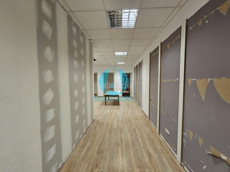 Foto bfdb5f72-4b85-4330-a2bf-4932720434b6. Rent business premise in Centre Mataró