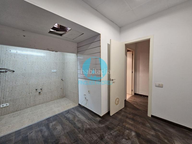 Foto c1d4c20a-7c3d-4663-af01-28ed6bff0300. Rent business premise in Centre Mataró