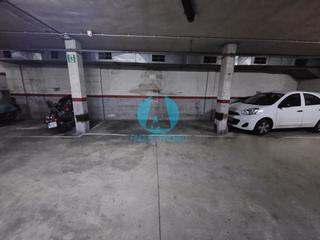 Aparcament cotxe  Unio. Plaza de parking de facil acceso