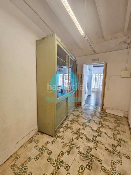 Foto 1409bad0-a8ab-4020-9e20-940abfcbacaf. Alquiler local comercial  en alquiler en el centro 1.500 mes en Mataró