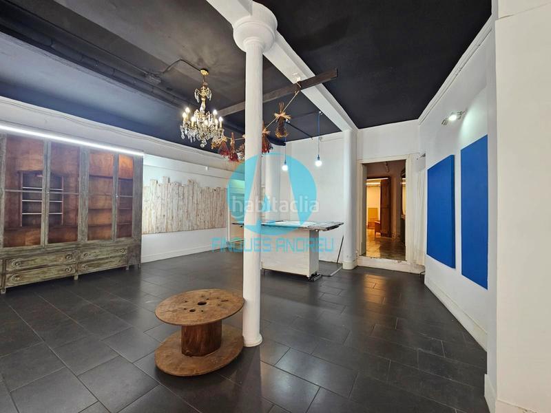 Foto 4e0e116e-49e6-4cfb-9aea-52384e61bbb2. Lloguer local comercial a Centre Mataró